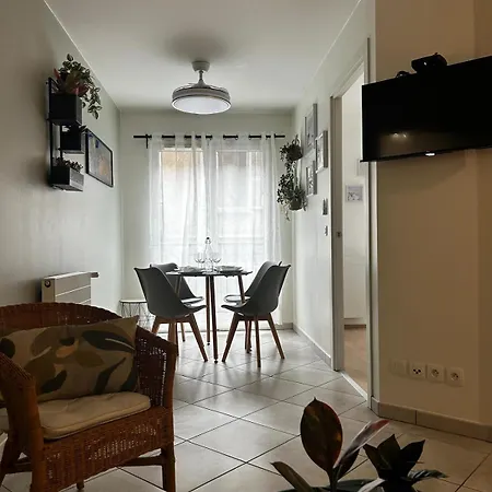 Apartment La Orquidea - Sleeps 2 To 4 - 3 Aix-les-Bains